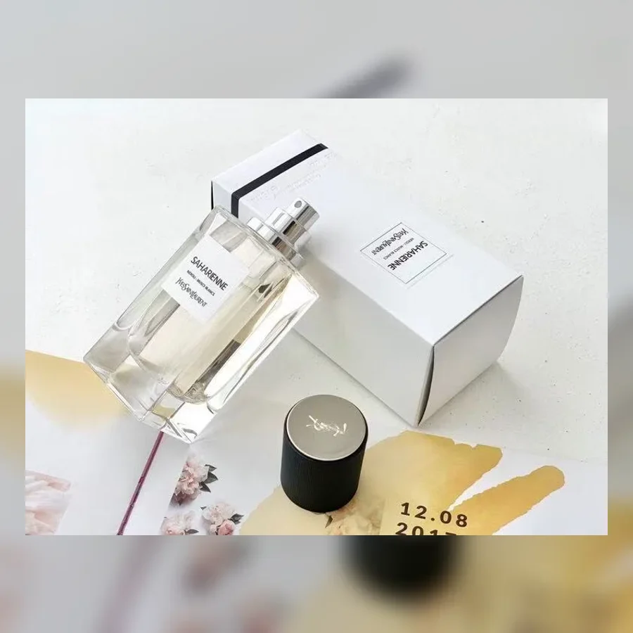 美妆套装展示款产品图